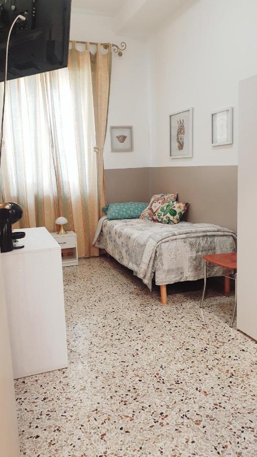 I Mori In Campidoglio Affitta Camere SantʼAgata di Militello Zewnętrze zdjęcie